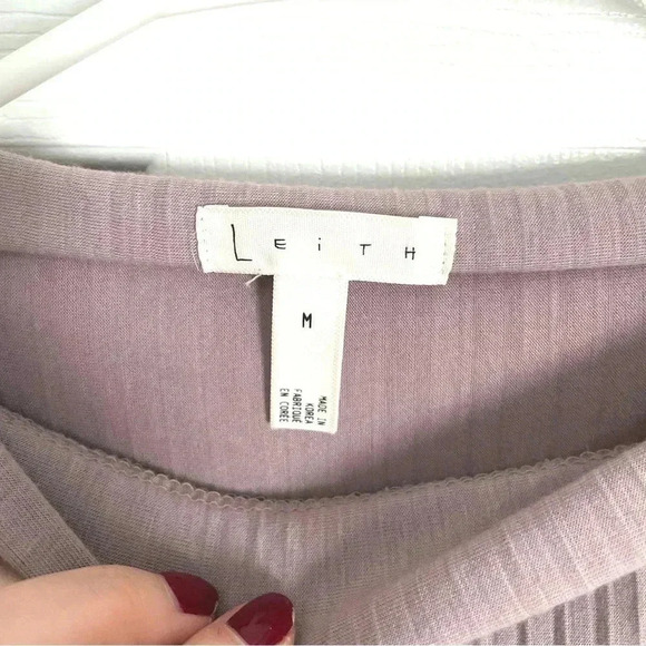 Leith I M - Picture 5 of 5